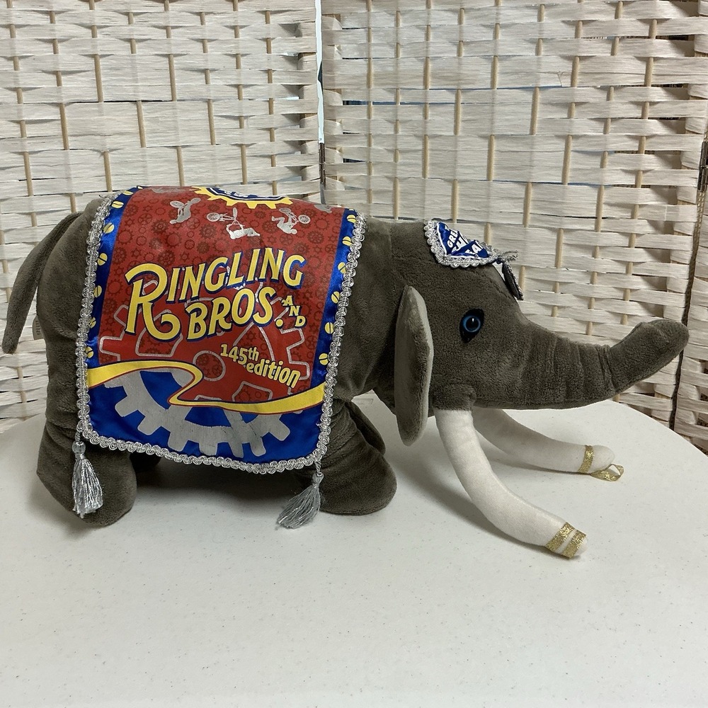 Ringling Brothers Barnum & Bailey Circus 145th Edition 18" Plush‎ Elephant /Tags